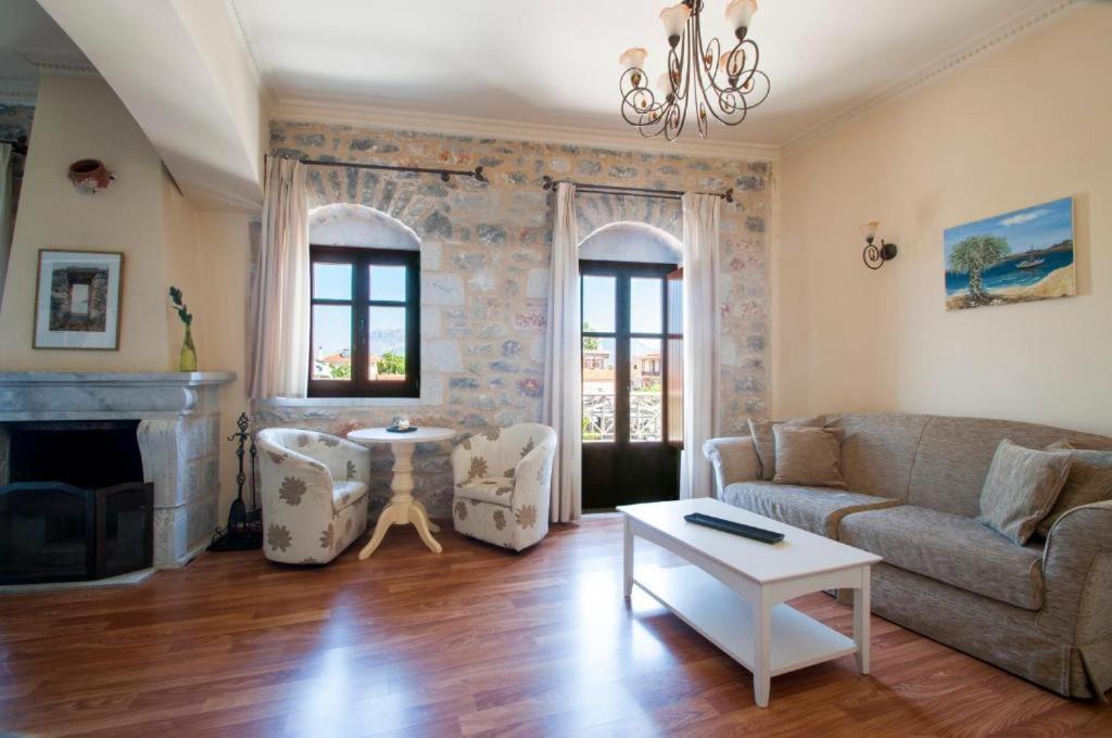 Areos Polis Boutique Hotel Ареополис Екстериор снимка